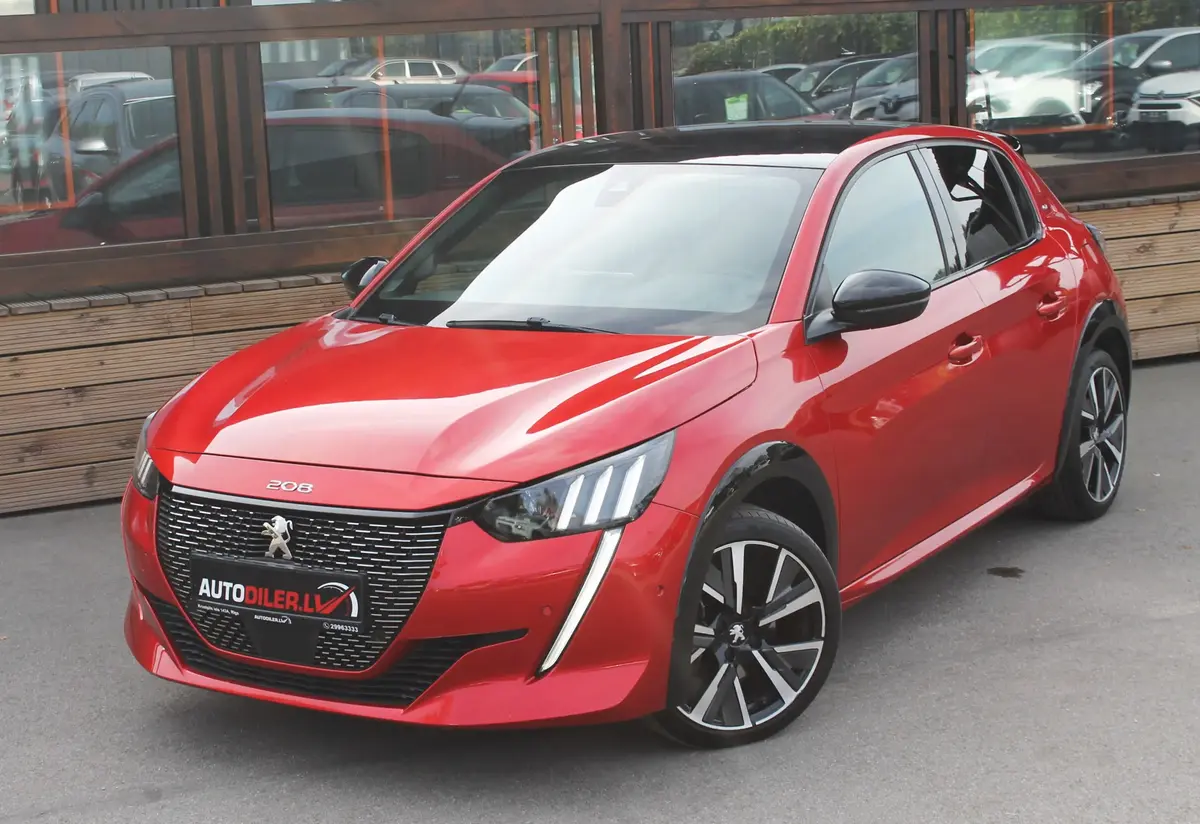 Peugeot 208 2021