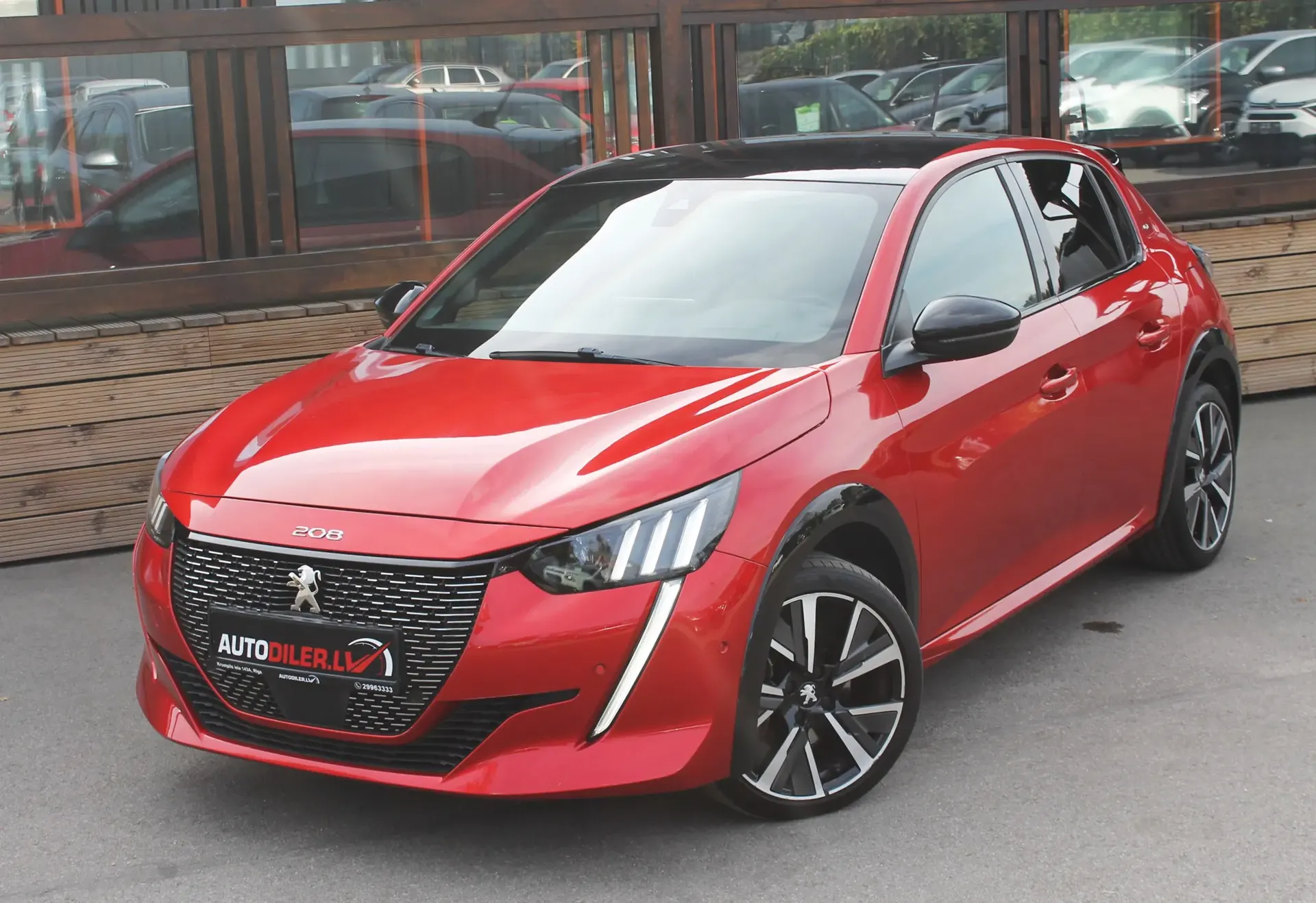 Peugeot 208 2021 - 1. attēls
