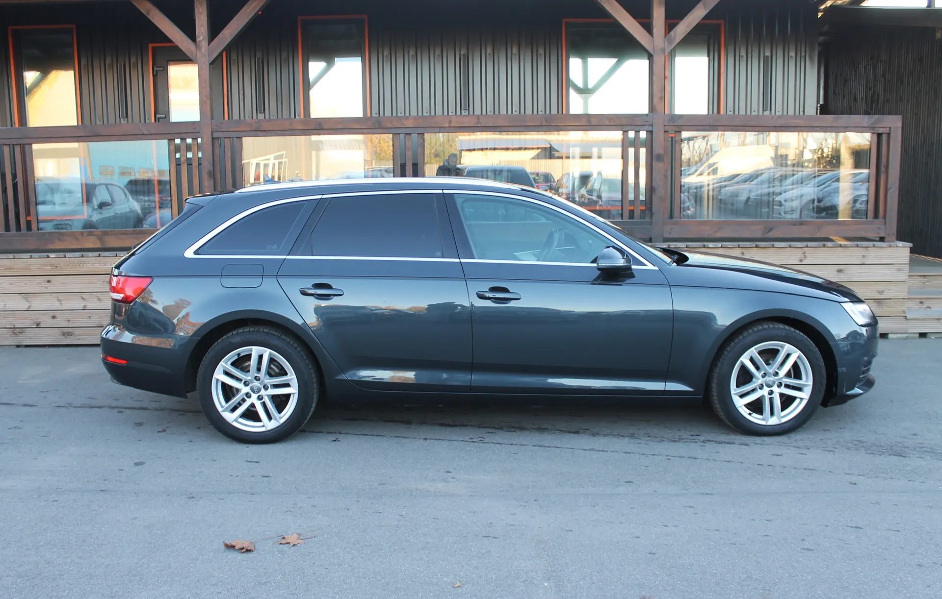 Audi A4 2017 - 4. attēls