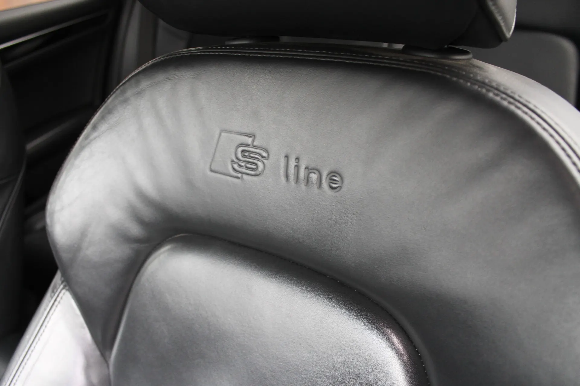 Audi A4 2013 - 13. attēls