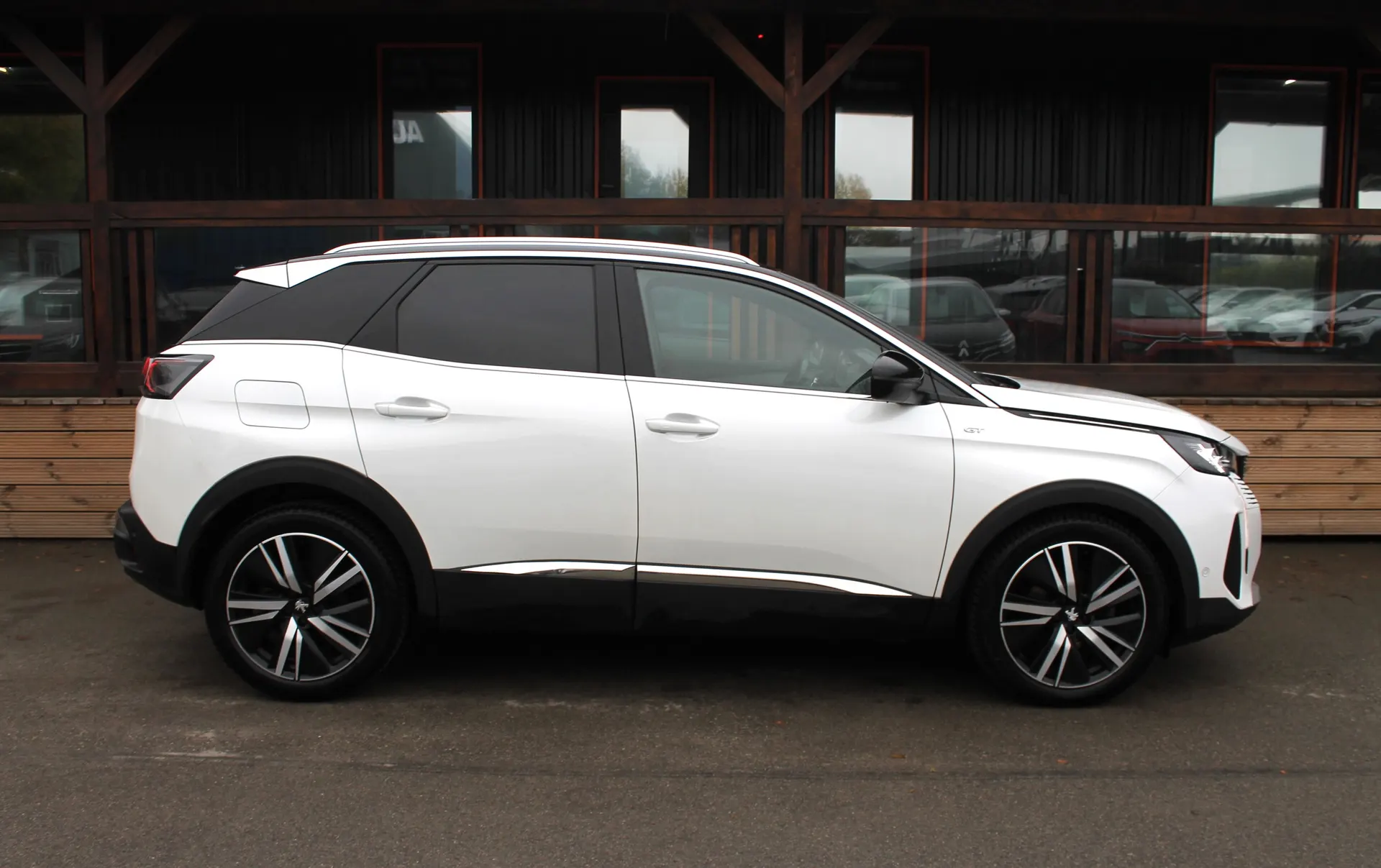 Peugeot 3008 2021 - 4. attēls