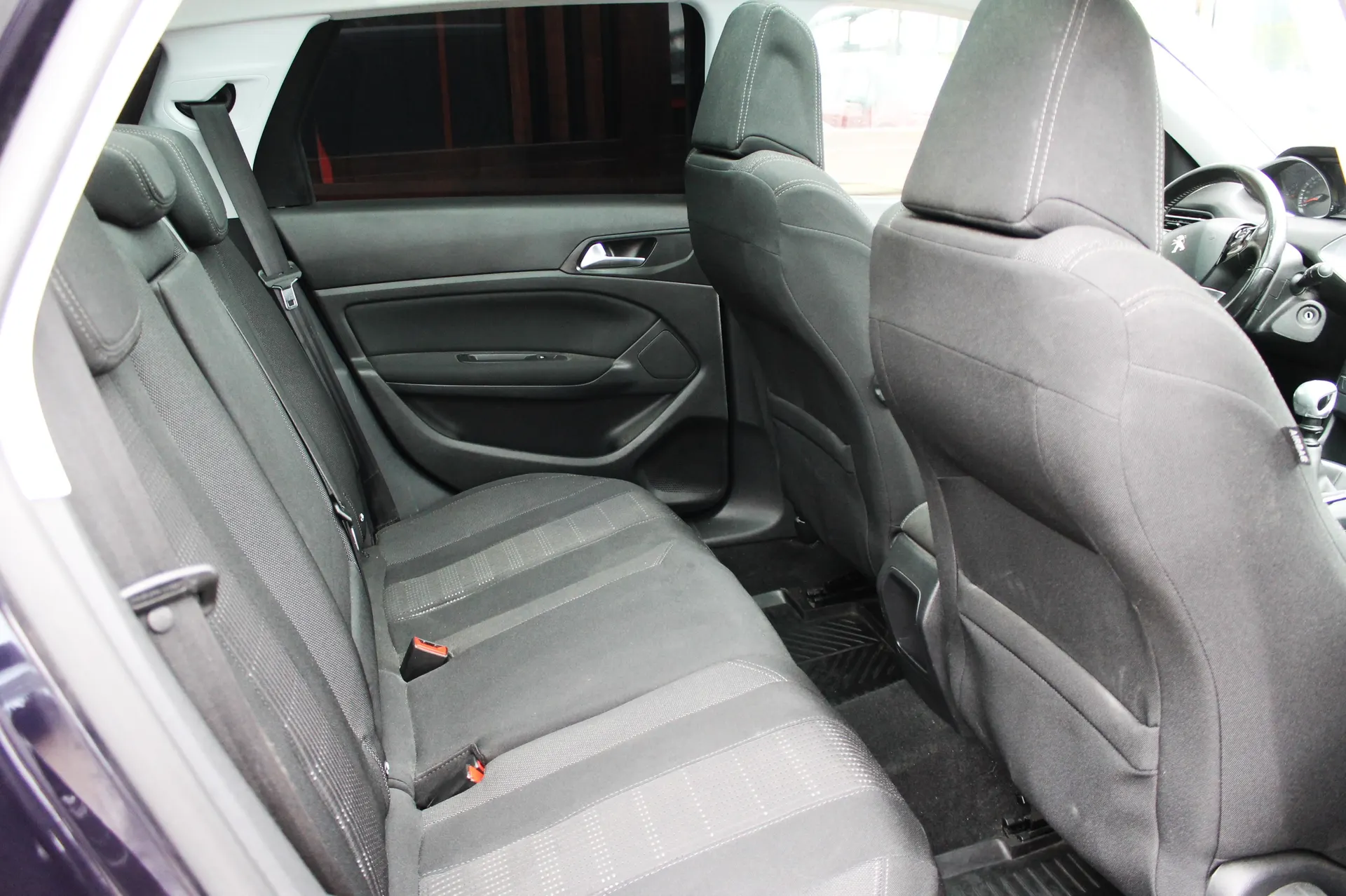 Peugeot 308 2015 - 10. attēls