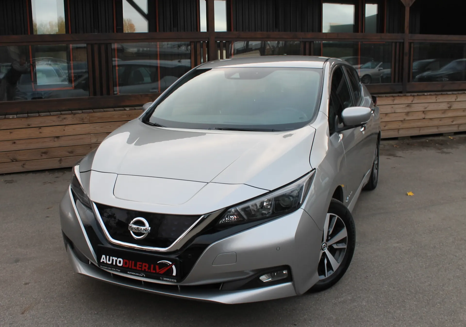 Nissan Leaf 2018 - 1. attēls