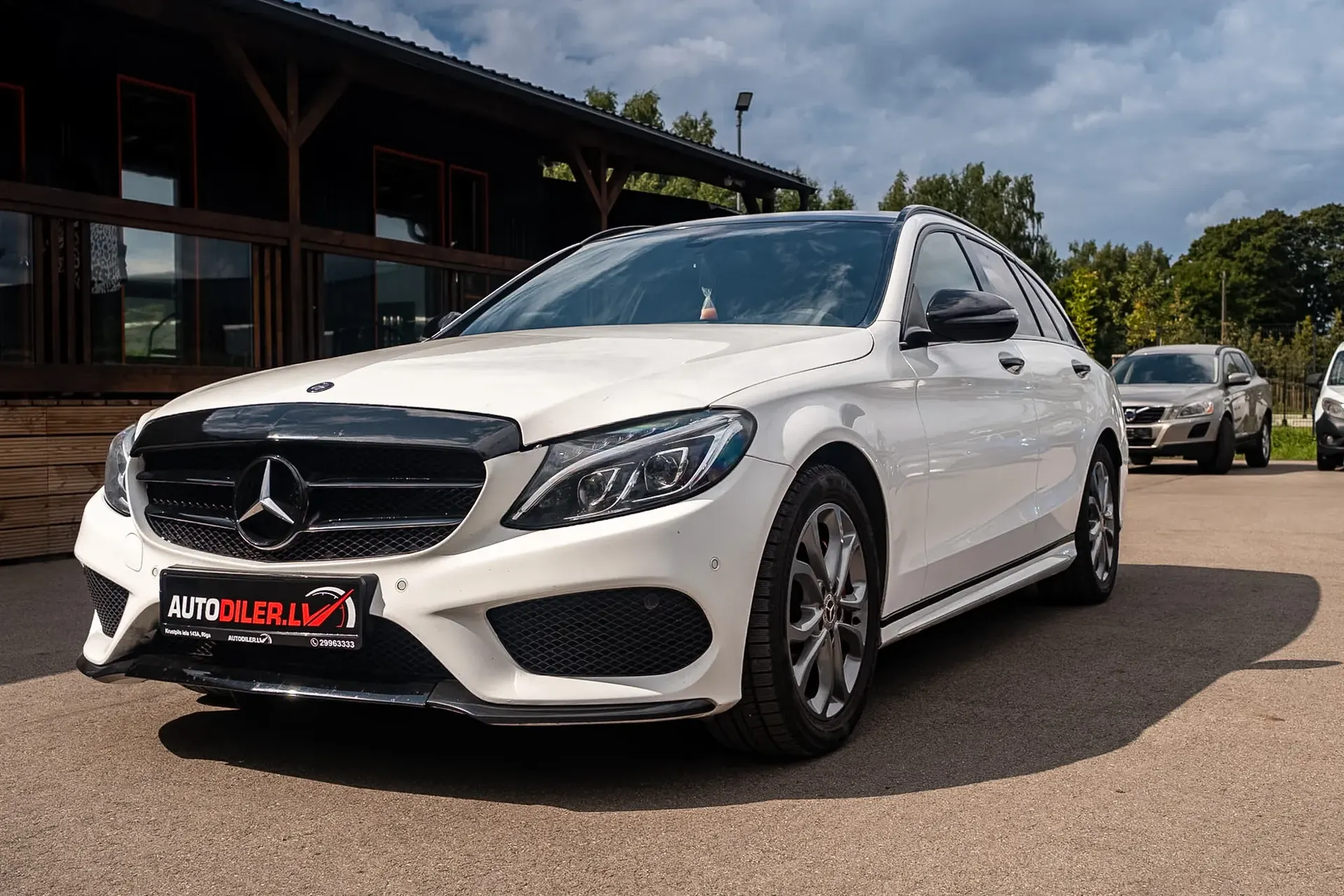Mercedes C200 2016 - 3. attēls