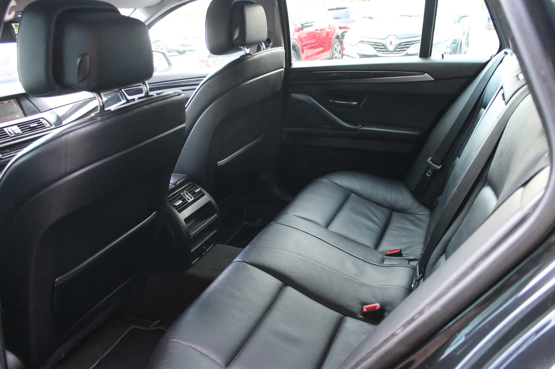 BMW 520 2010 - 13. attēls