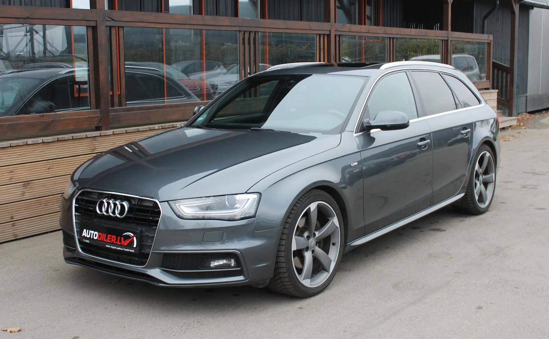 Audi A4 2013 - 3. attēls