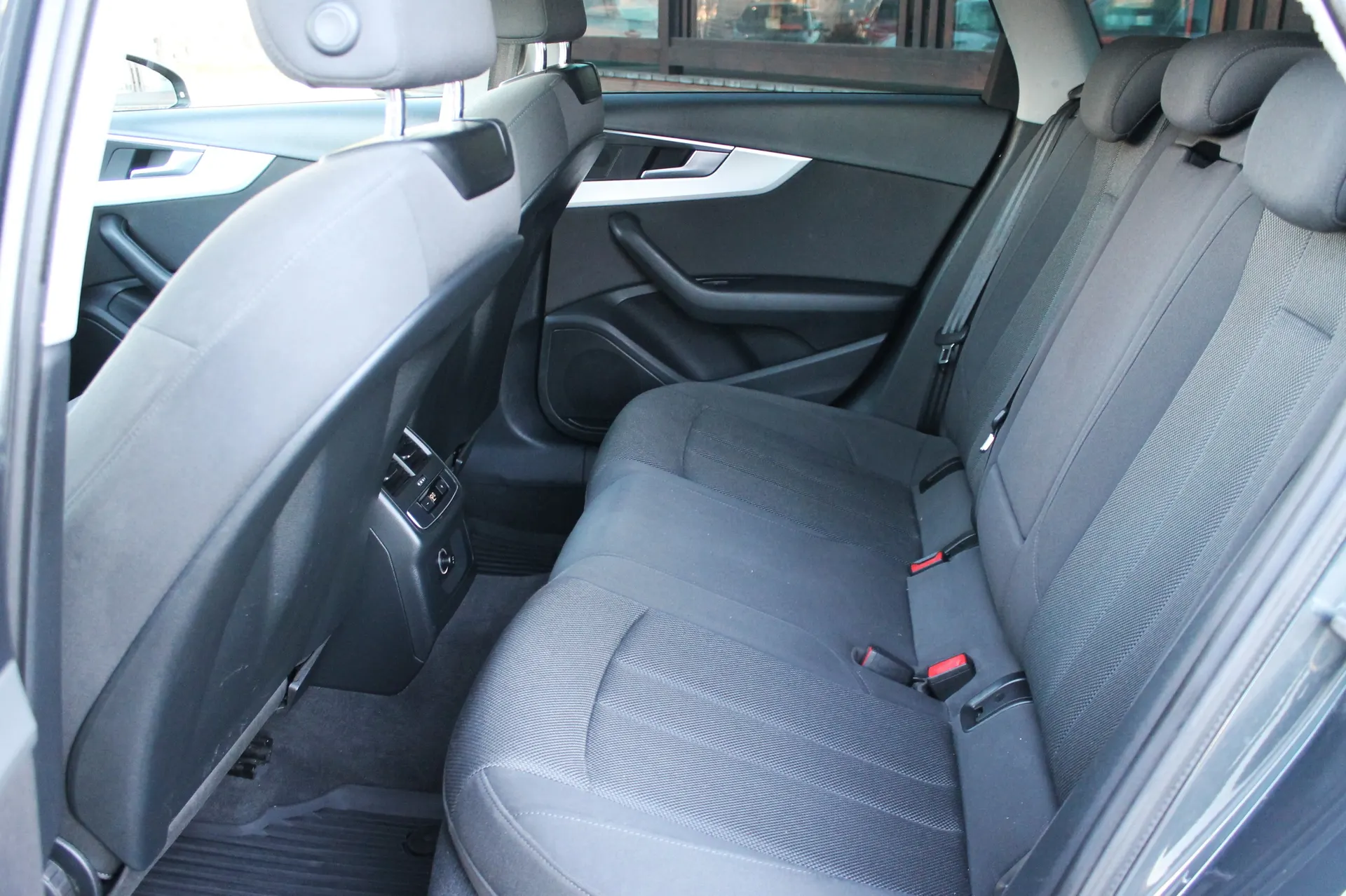 Audi A4 2017 - 11. attēls