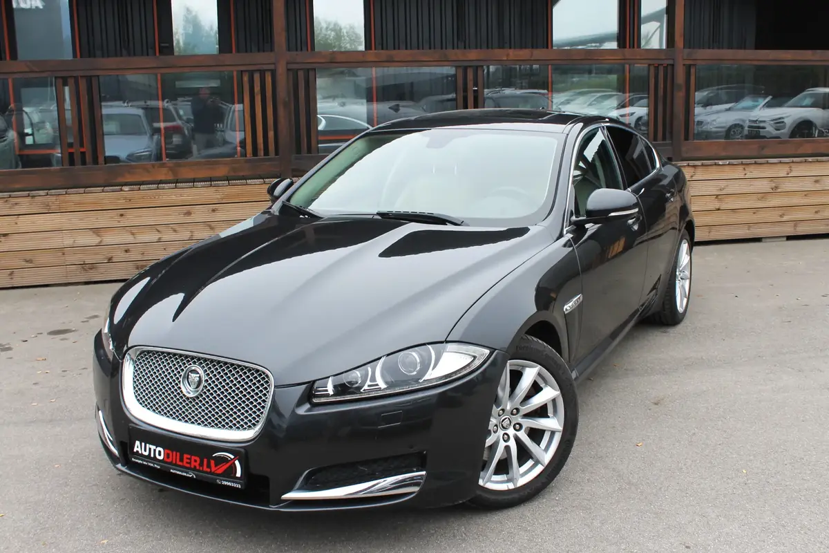 Jaguar XF 2013