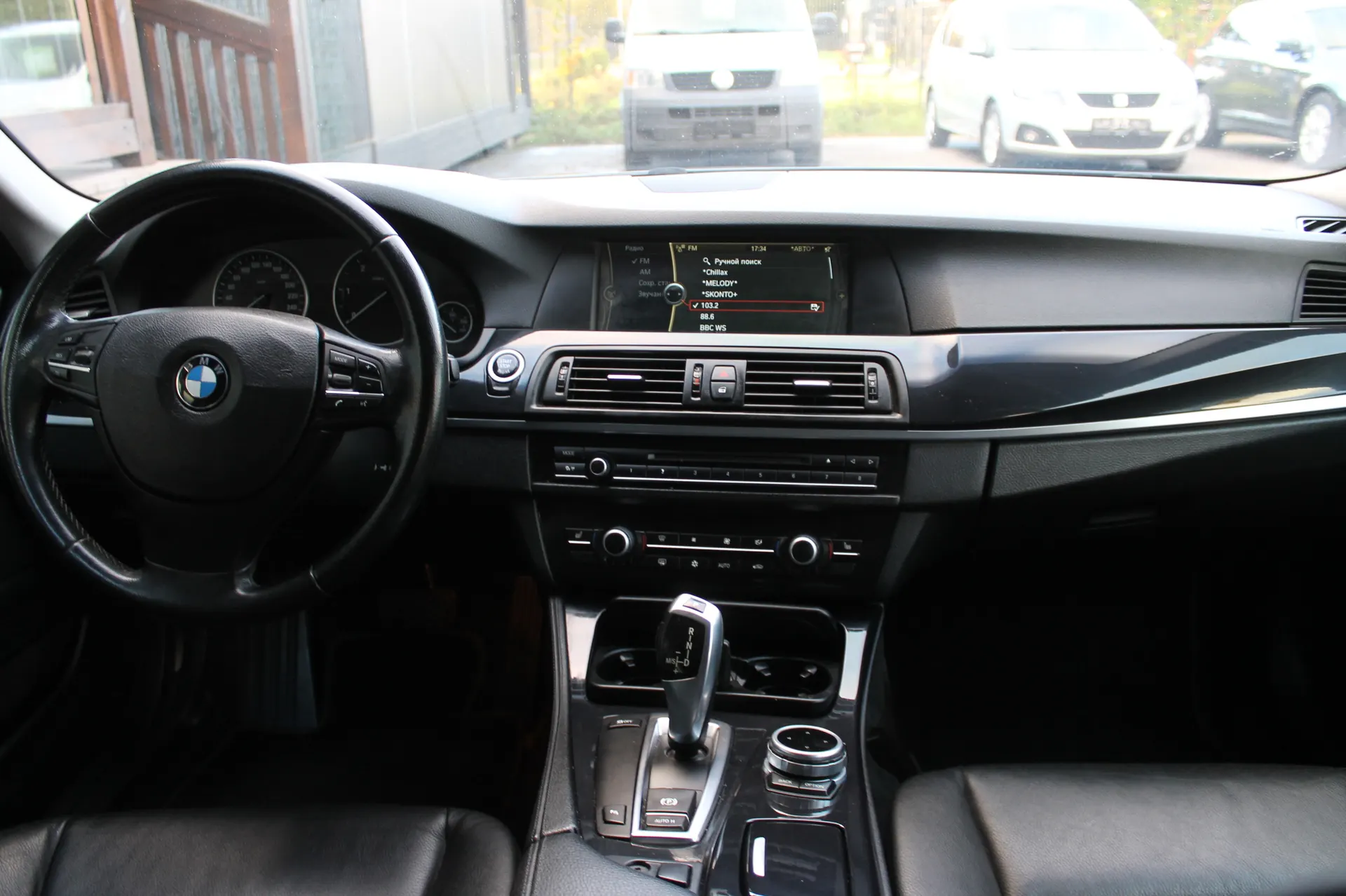 BMW 520 2010 - 12. attēls