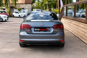 Volkswagen Jetta 2013 - sīktēls 4
