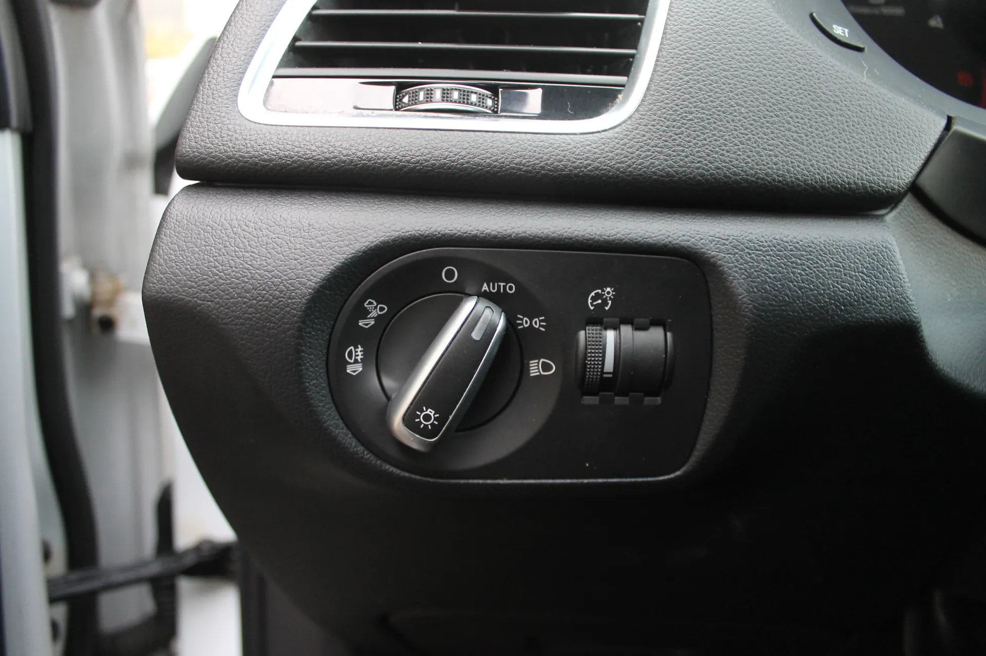 Audi Q3 2015 - 14. attēls