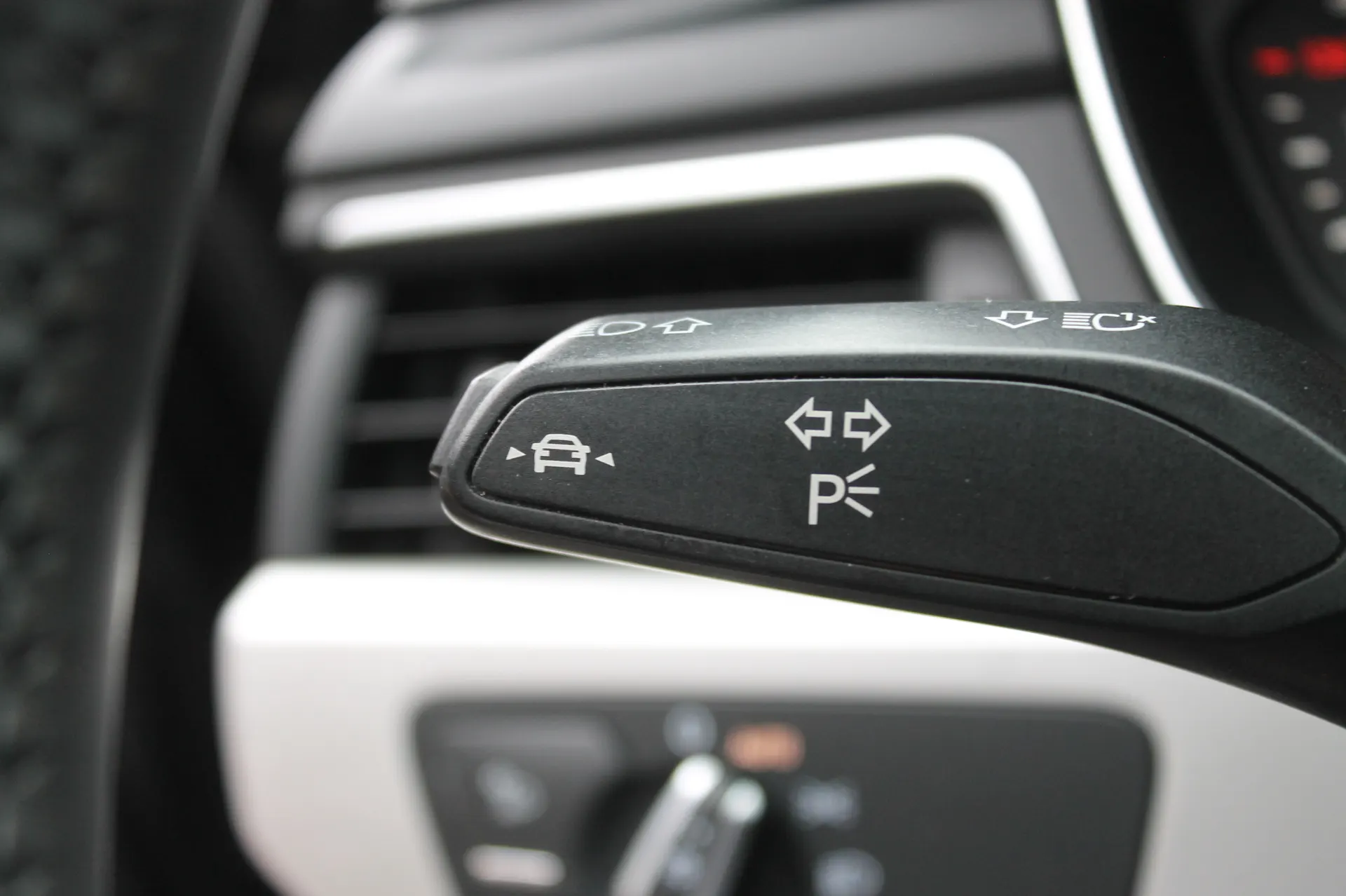 Audi A4 2019 - 19. attēls